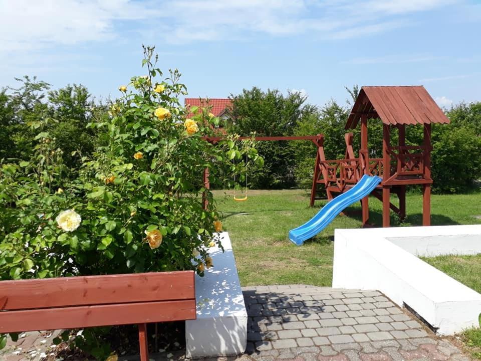 Ferienwohnung Gosciniec Mazurek Lötzen Exterior foto
